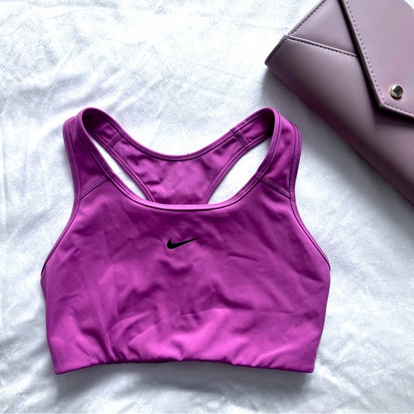 Nike sports bra, medium too heavy support - Picture 1 of 2